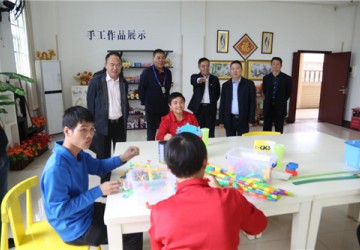 省民政厅卓志强厅长到佛山调研救助和养老服务工作