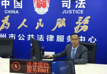老人买到“问题房”怎么办？“守护者”伸出了援手